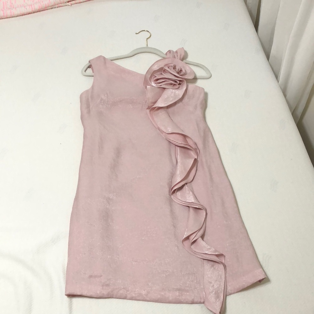 Flower detail dress for special occasions